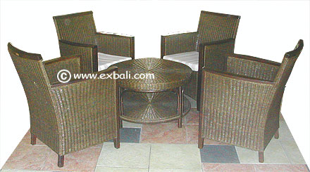 Casual rattan furniture set