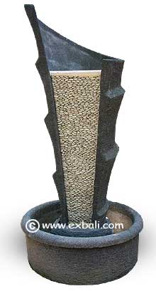 Anither abstract water feature amde from pebbles and concrete