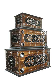 Boxes w/shell motif