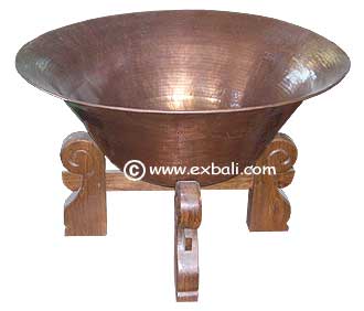 Big Copper planter with teak stand